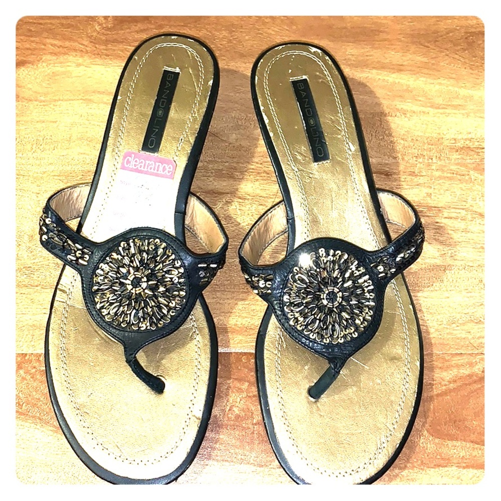 Bandolino Sandles